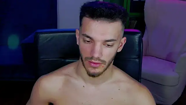 DominicValente's cam snapshot