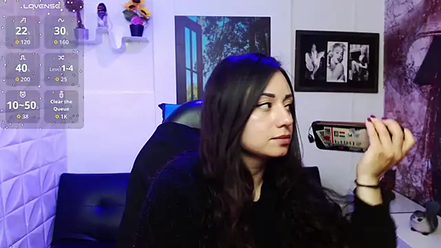 Eva_Roussell live sex cam