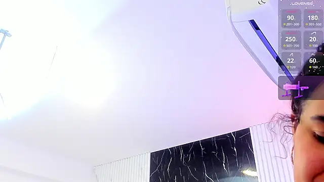 Reginavegaa's cam snapshot