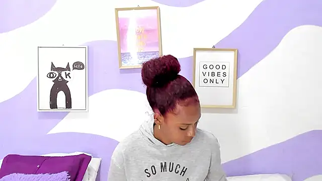 VIOLETA-28's cam snapshot