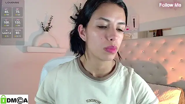 zoe_sexy_latin_19's cam snapshot