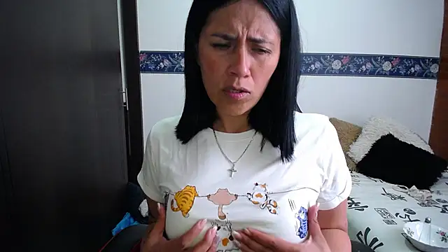 sharoon_cheerry's cam snapshot