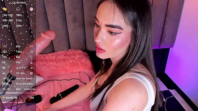 chelsea_bolton_'s cam snapshot