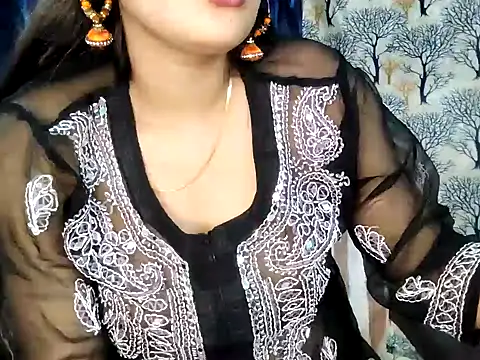 Aarvi_Arora's cam snapshot