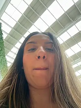 sarah_honey__'s cam snapshot