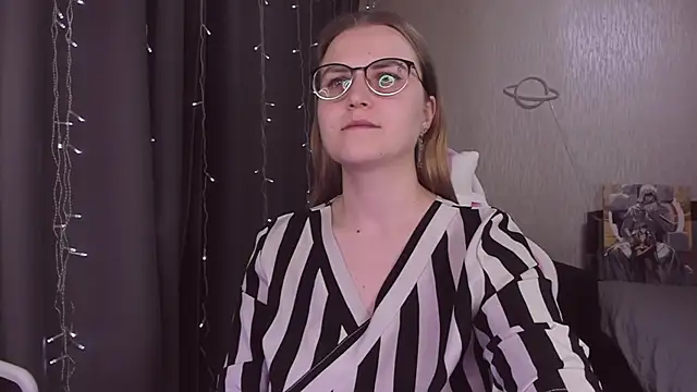 MissBrightShine's cam snapshot