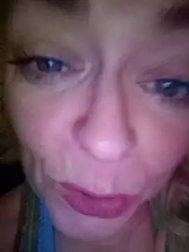 demidelightfulxx's cam snapshot