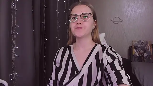 MissBrightShine's cam snapshot