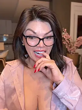 CarlaConnorTV's cam snapshot