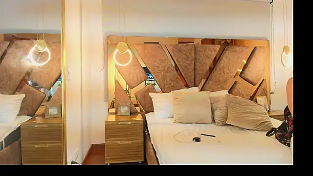 zarah_andrew__'s cam snapshot