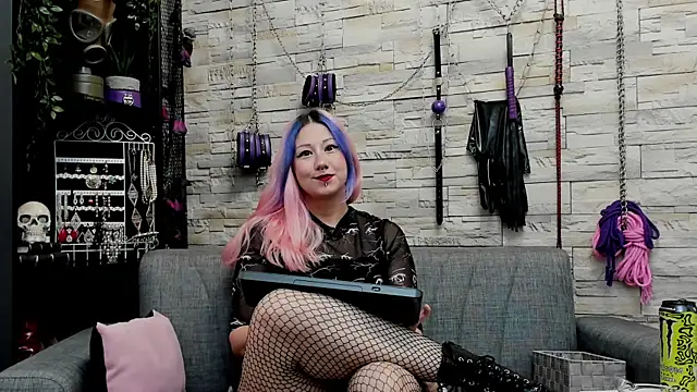 CruelMistress's cam snapshot