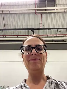 NataKitten live sex cam