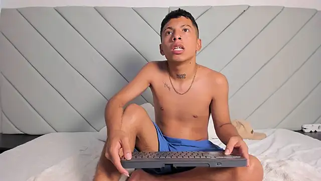 little_kris1 live sex cam