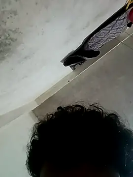 delhiboyNN10-29 live sex cam