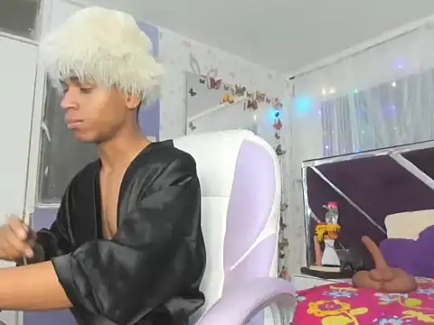 Santy_bigcock_01's cam snapshot