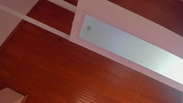 ruby_tylor_'s cam snapshot