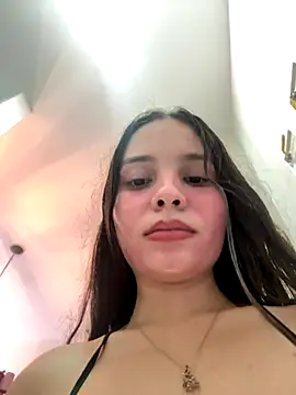 MiaJacksonn live sex cam