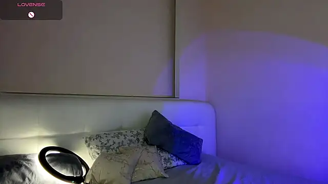 KateHardcastle live sex cam