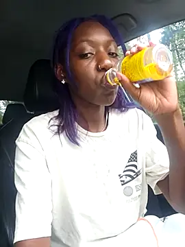 oliviaprettypussy live sex cam