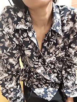 Shalu_G live sex cam