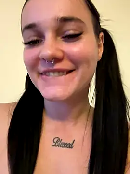 Baby_Eva23's cam snapshot