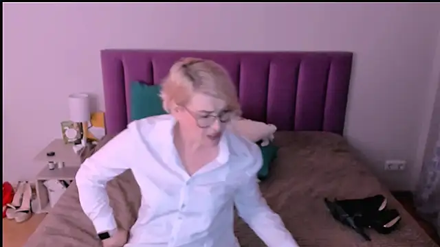 sabrinamacmarren's cam snapshot