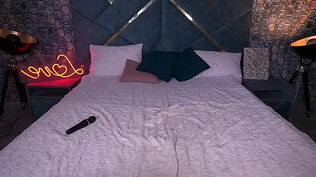 KimberlyWorld's cam snapshot