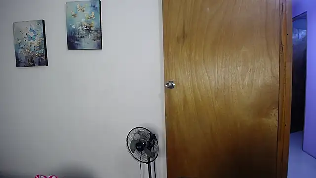 AprilCruz_12's cam snapshot