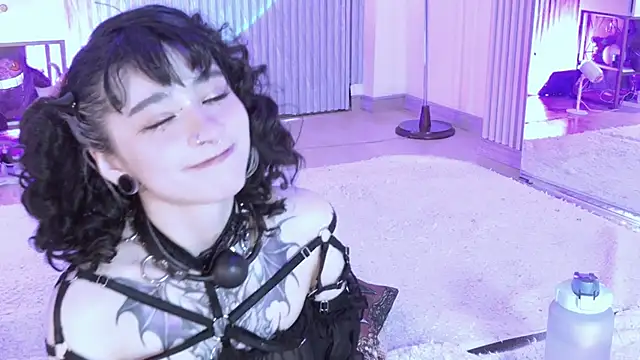 zephirahabney's cam snapshot