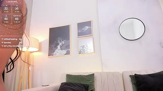 Tiffany_Low's cam snapshot