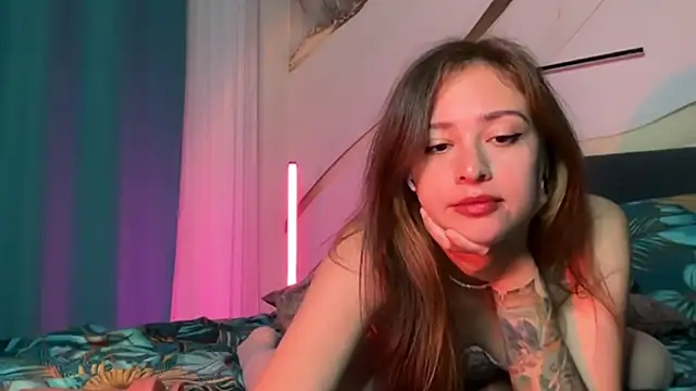 erikaa_miuu's cam snapshot