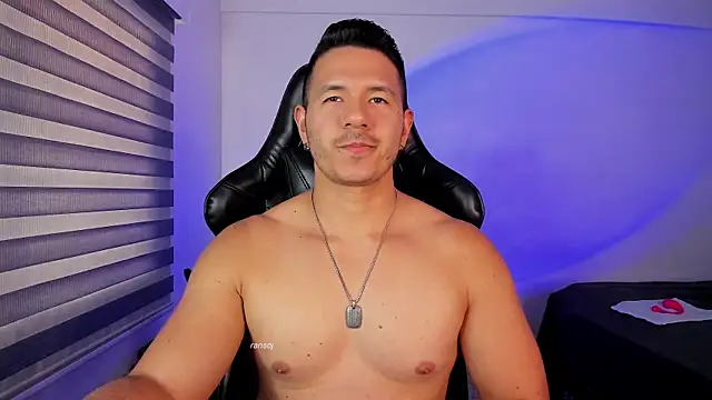ransoj live sex cam