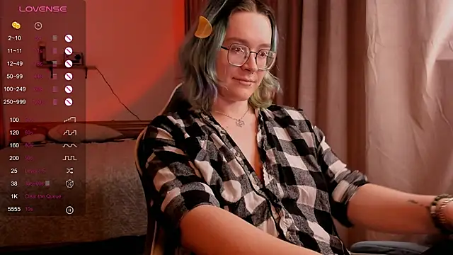 alisahug's cam snapshot