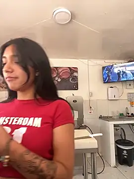 Nahomy_cute1 live sex cam