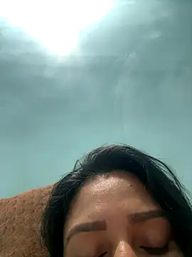 heenashai's cam snapshot