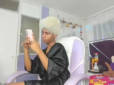 Santy_bigcock_01's cam snapshot