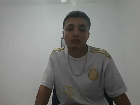 yissus_20_'s cam snapshot