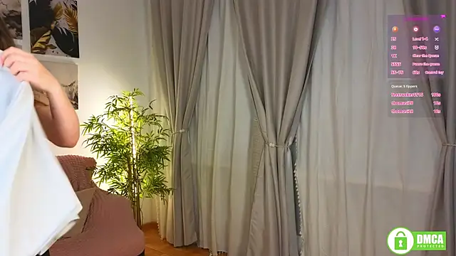 SquirtBabee's cam snapshot