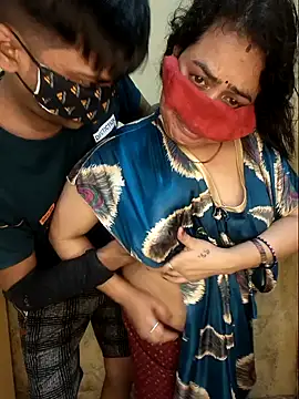 hot_couplea's cam snapshot