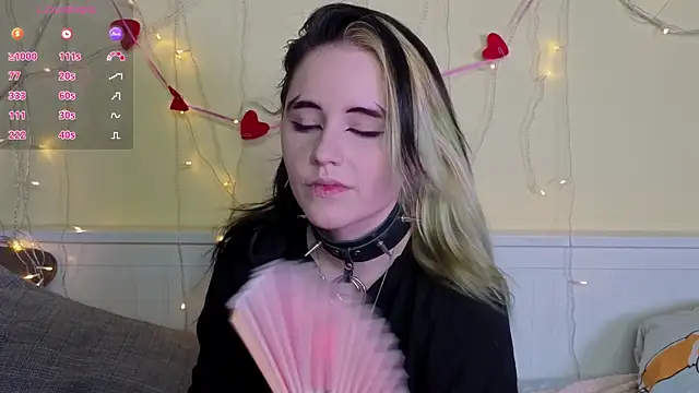 PortiaHedge's cam snapshot