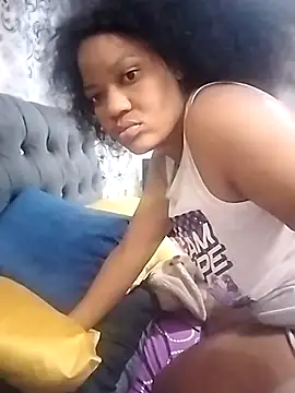 CaramelBoootie's cam snapshot