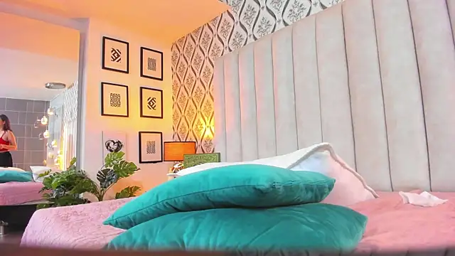 Sky_Junne live sex cam