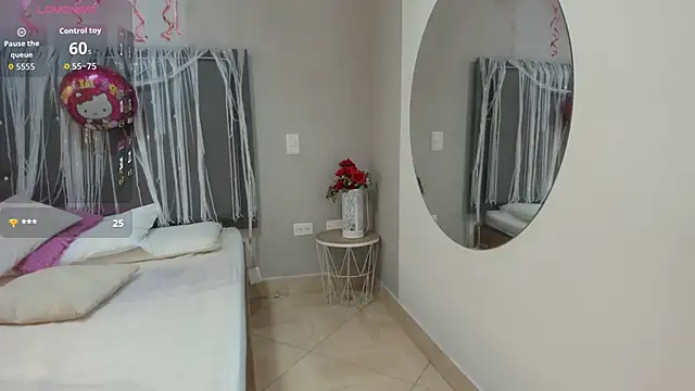 naomygomez1's cam snapshot