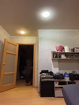 Charming_hamster_'s cam snapshot