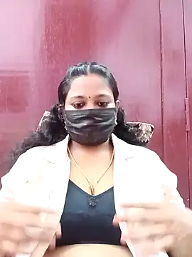 Mandhra28's cam snapshot