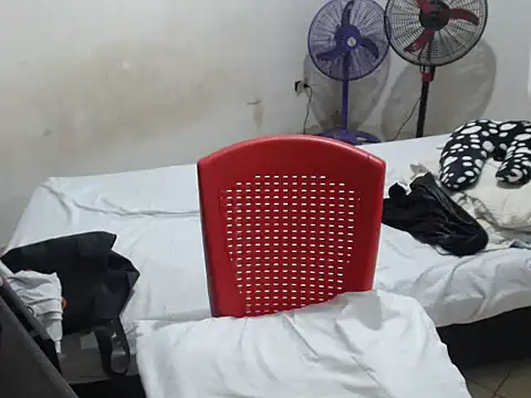 morenasex2025's web cam