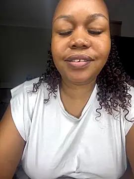 GoldenAss07's cam snapshot