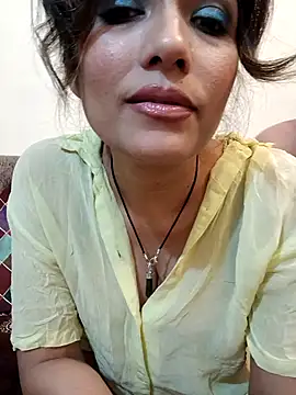 zoyarathore's cam snapshot