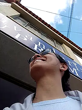 Macarena-2's cam snapshot