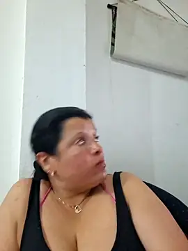 Hanna_Kieran's cam snapshot